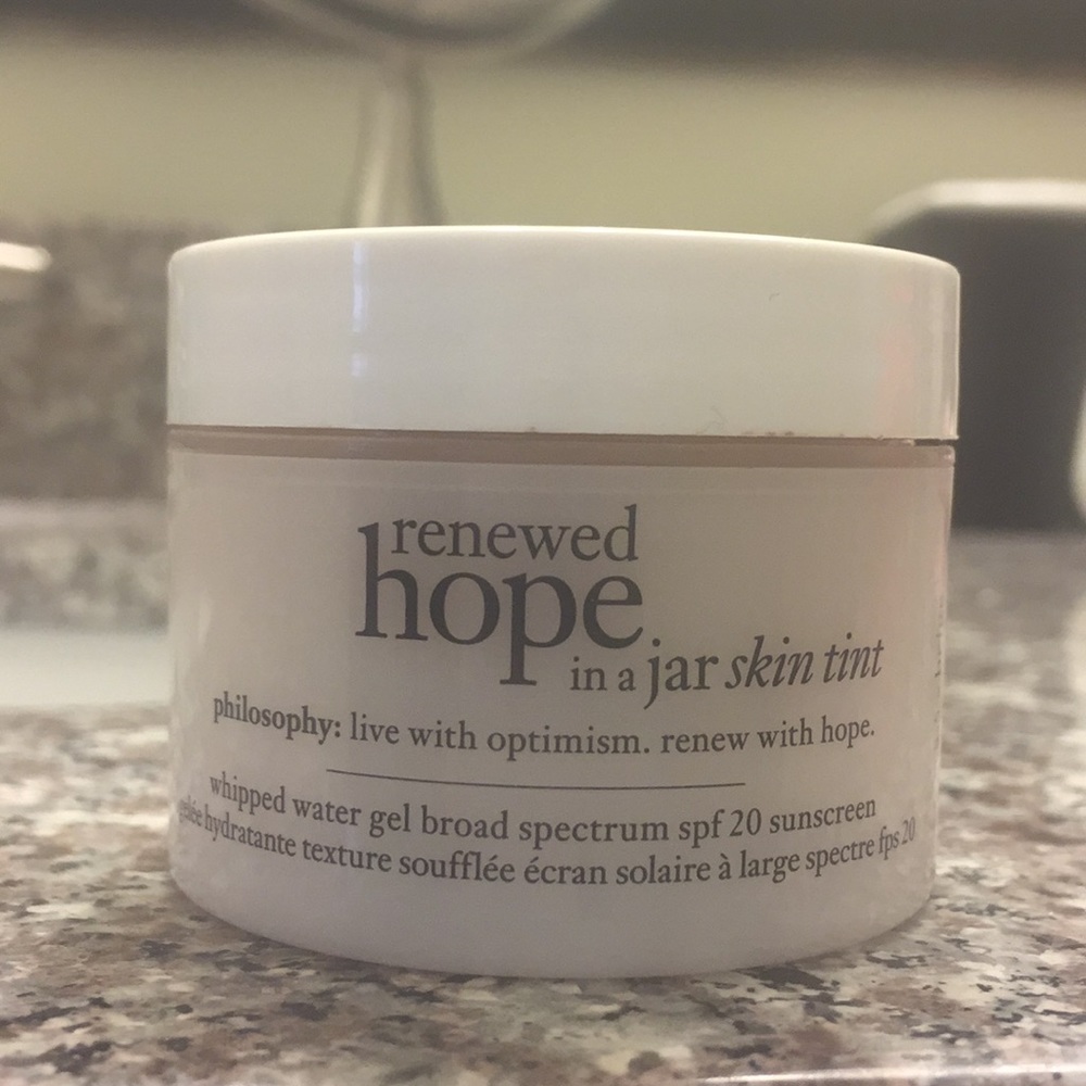 philosophy renewed hope in a jar skin tint 30 ml